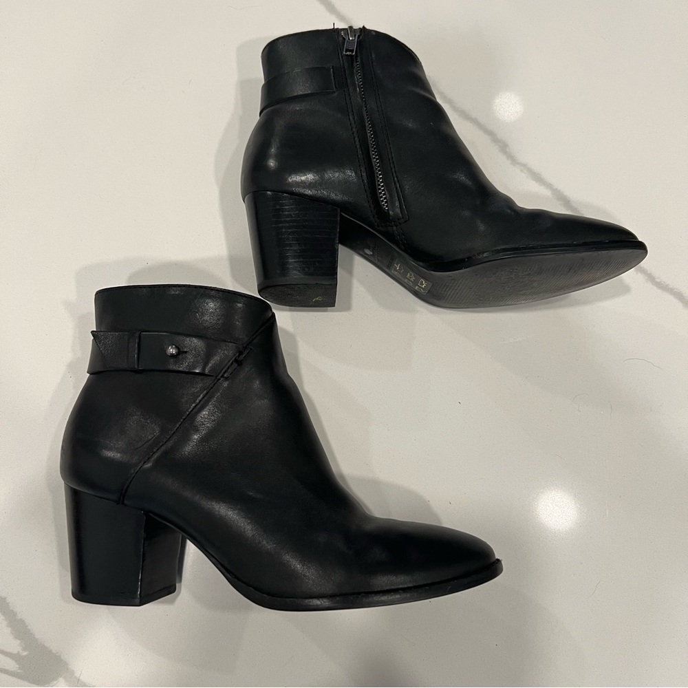 Madewell Kelci Heeled black leather boots Women's size 8.5